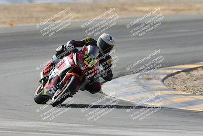 media/Feb-07-2025-CVMA Friday Practice (Fri) [[7034960ba2]]/2-Racer 2/Session 3 (Turn 8)/